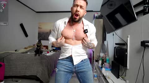     online show from February 13, 12:54 pm