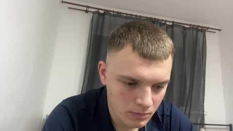 Leo online show from February 18, 8:28 pm