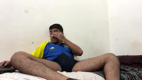 Snapshot of y0ungwithbrowndick chatting on February 13, 12:35 am BROWN DICK online show from February 13, 12:35 am