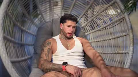 Snapshot of yamp_bigcock chatting on September 27, 4:32 am yamp sambrano online show from September 27, 4:32 am