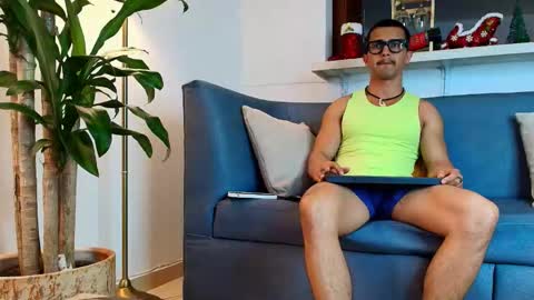 yank4fuck online show from December 4, 2:07 am