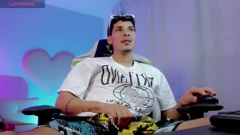 DANILO P online show from October 9, 4:34 pm