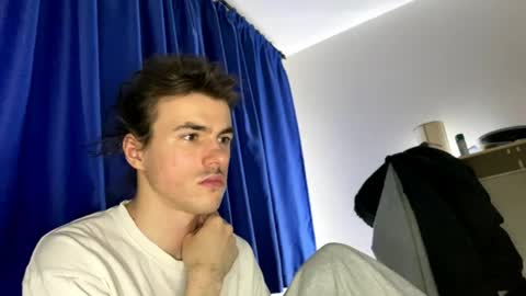 yayay333 online show from April 5, 11:23 pm