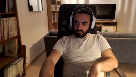 yeeaahoo online show from April 10, 6:48 pm