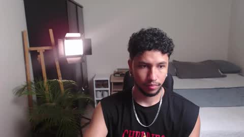 yeff online show from February 11, 11:32 pm