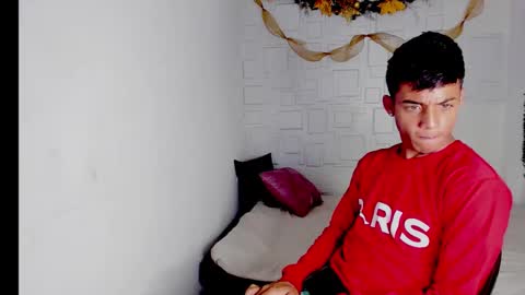 yeison_77 online show from December 10, 1:07 am