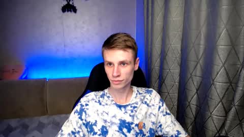 Snapshot of yes_cute_boy_ chatting on February 27, 8:31 pm Eden online show from February 27, 8:31 pm