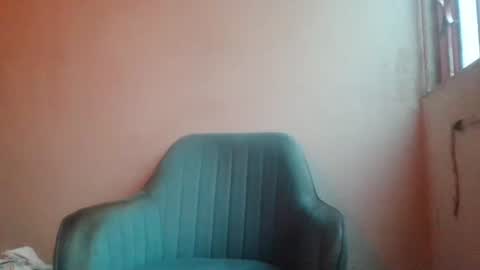 yeshuaaa999 online show from December 15, 10:58 pm