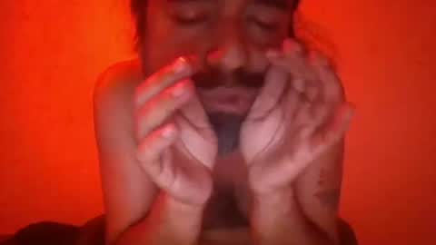 yeshuaaa999 online show from December 24, 1:17 pm