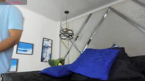 Yiyo online show from February 21, 4:18 am