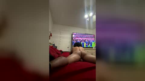 yo_tedoy online show from July 4, 4:54 pm