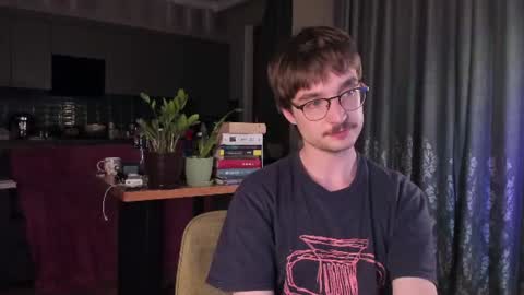 Max online show from July 15, 10:05 pm