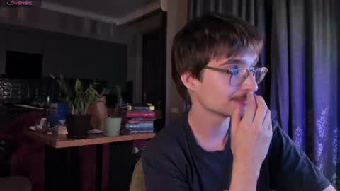 Max online show from July 13, 10:11 pm