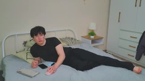 YOSHI  online show from October 7, 5:39 pm