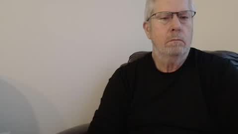 Colorado Guy Straight online show from December 31, 2:36 pm