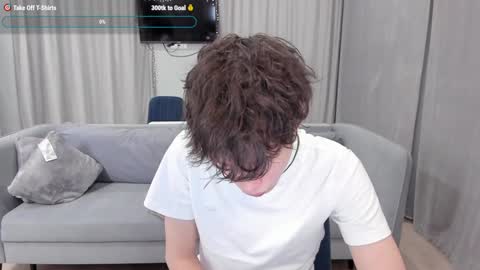 your_shy_guy online show from January 8, 6:52 pm