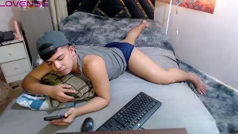 yourasian_bradley online show from October 1, 5:33 am