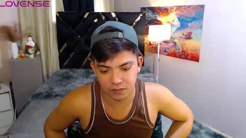 yourasian_bradley online show from October 6, 6:51 am