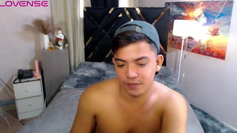 yourasian_bradley online show from September 26, 3:59 am