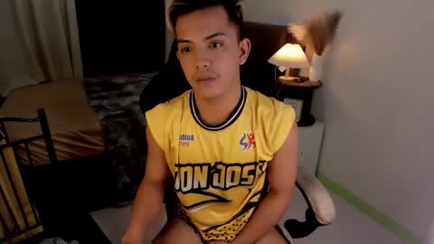 yourasian_bradley online show from February 26, 2:57 pm