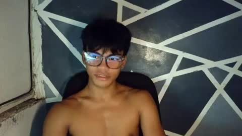 rainy online show from July 9, 9:18 pm