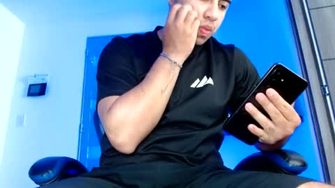 yourfavorite_bigclit online show from June 29, 1:44 pm