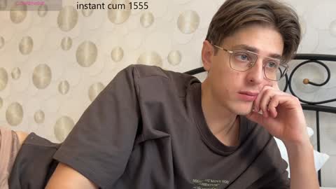 Chris online show from December 21, 7:13 am