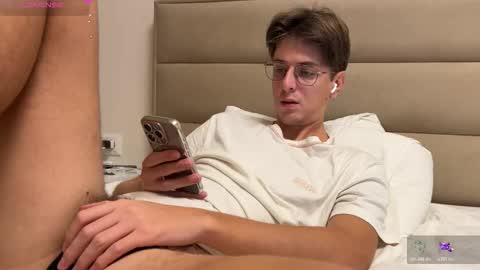 Chris online show from November 26, 8:28 am