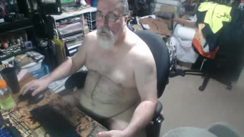 yummyflguy online show from June 1, 8:42 pm