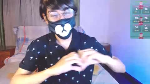 Snapshot of yuniorb chatting on December 29, 3:54 am the puppy boy online show from December 29, 3:54 am