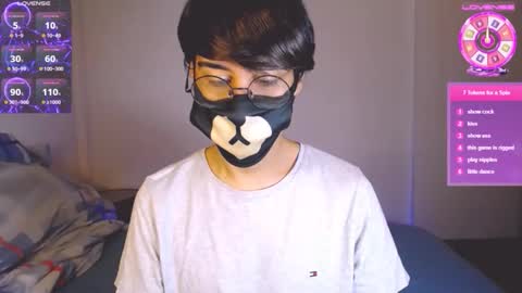 Snapshot of yuniorb chatting on October 20, 3:54 am the puppy boy online show from October 20, 3:54 am