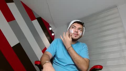 Zack  online show from February 17, 11:42 am