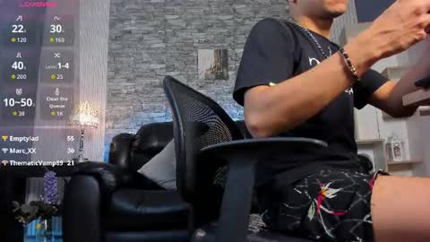 zack_joness10 online show from June 21, 5:24 am