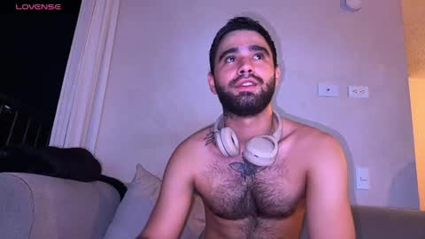 zack_sullivan22 online show from May 16, 1:58 am