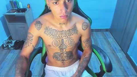 BiG Zafiro online show from December 21, 11:07 am