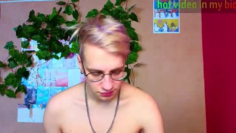 dick online show from December 10, 5:07 am