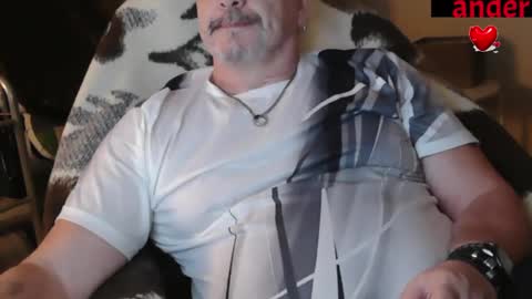 Snapshot of zander007 chatting on January 5, 6:56 pm zander007 online show from January 5, 6:56 pm