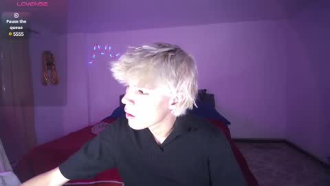 Tiiago Mallz online show from December 31, 10:34 pm