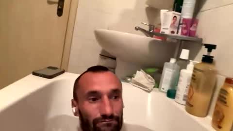 zervale online show from September 25, 9:02 pm