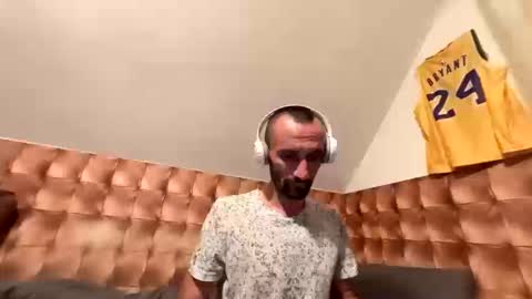 zervale online show from September 22, 9:14 pm