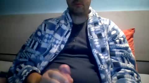 zeus online show from December 5, 6:43 am