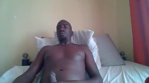 Zlatann2012 online show from October 14, 6:42 am