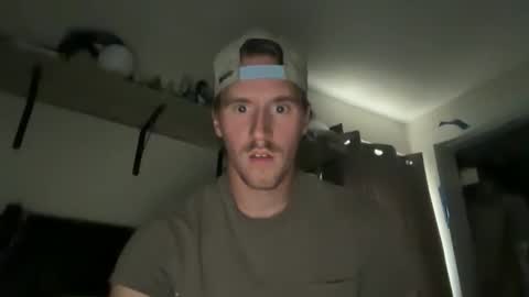 Gregm0419 online show from October 25, 4:31 pm