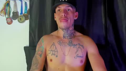 Snapshot of zyongarcia2020 chatting on December 28, 9:52 am zyon garcia online show from December 28, 9:52 am