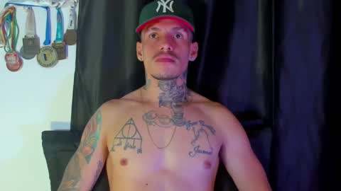 Snapshot of zyongarcia2020 chatting on January 4, 10:49 am zyon garcia online show from January 4, 10:49 am