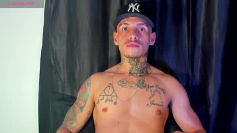 Snapshot of zyongarcia2020 chatting on December 5, 8:56 pm zyon garcia online show from December 5, 8:56 pm