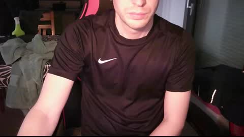 Snapshot of zyriosben chatting on February 6, 11:10 am zyriosben online show from February 6, 11:10 am