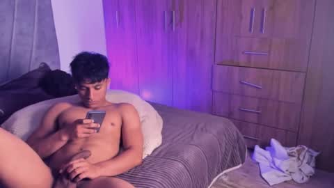 zyzz_1812 online show from September 12, 11:05 pm