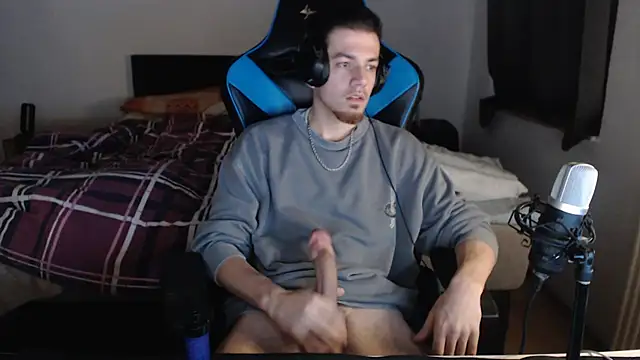 AlbanerYaro45 online show from January 5, 11:12 pm