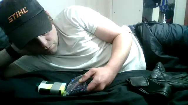 BoneDaddy2 online show from April 16, 6:35 am